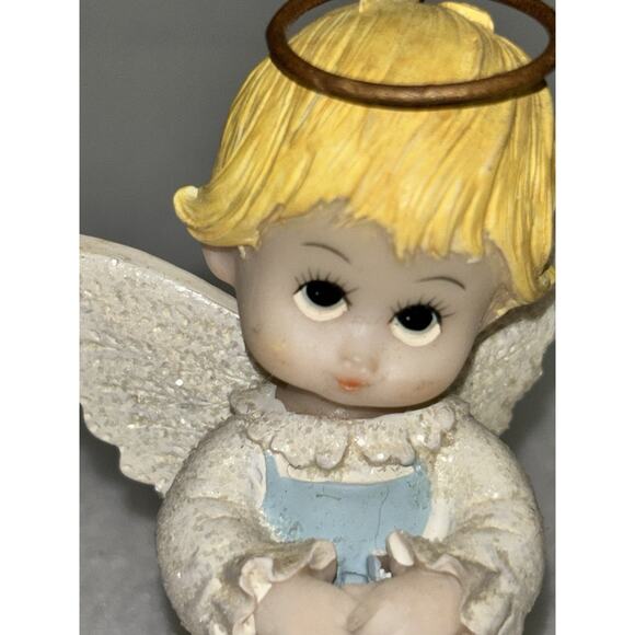 Enesco Ruth Morehead Holly Babes 1991 Sparkling Angel Carrying a basket of Eggs? - Picture 1 of 9
